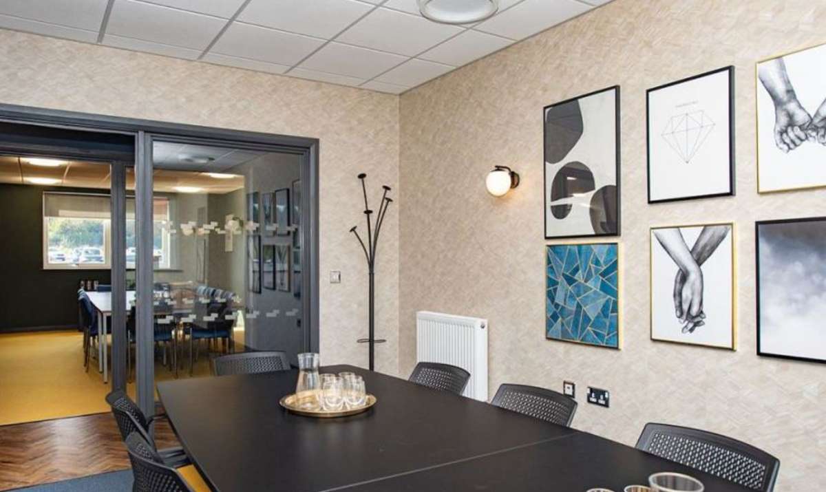 Office in Ashford - photo 3