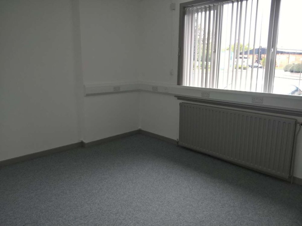 Office in Kilmarnock - photo 3