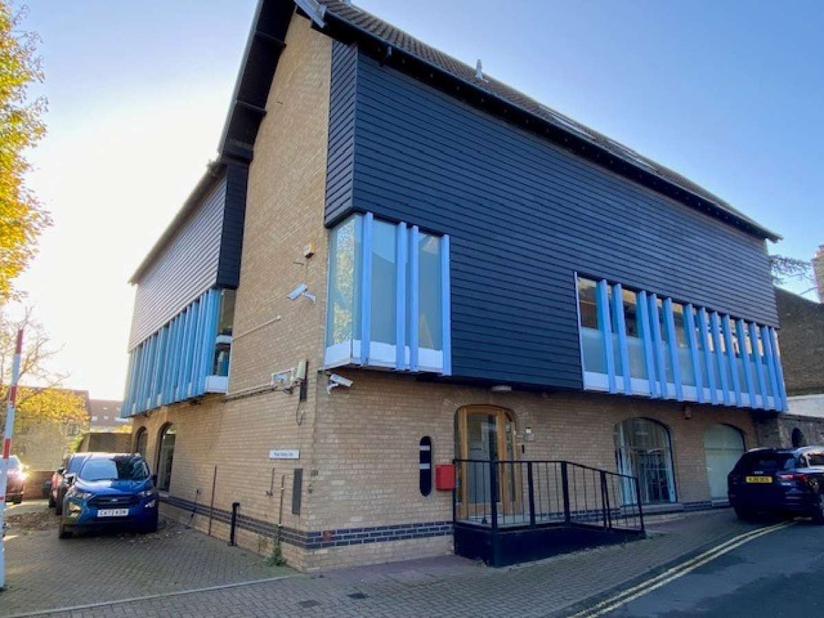 Office in Huntingdon - photo 2