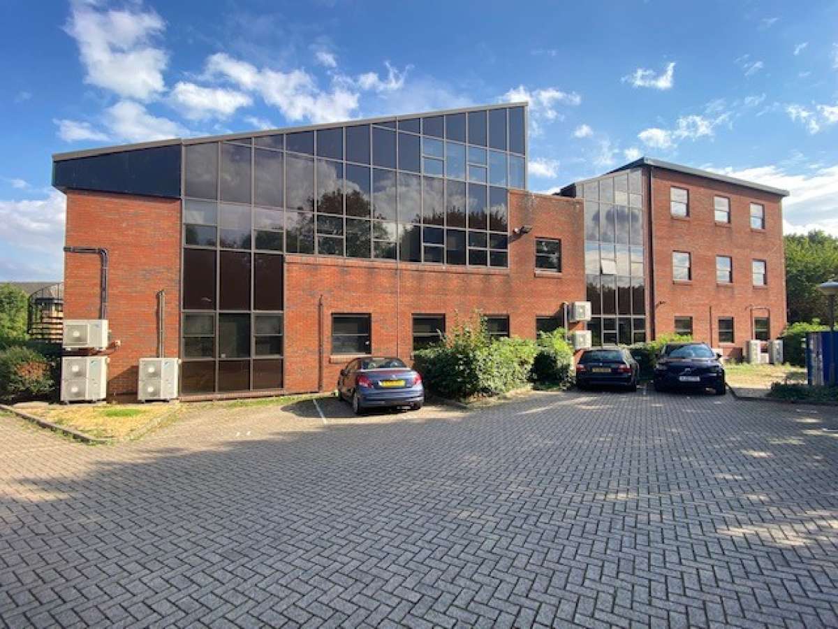 Office in Huntingdon - photo 3