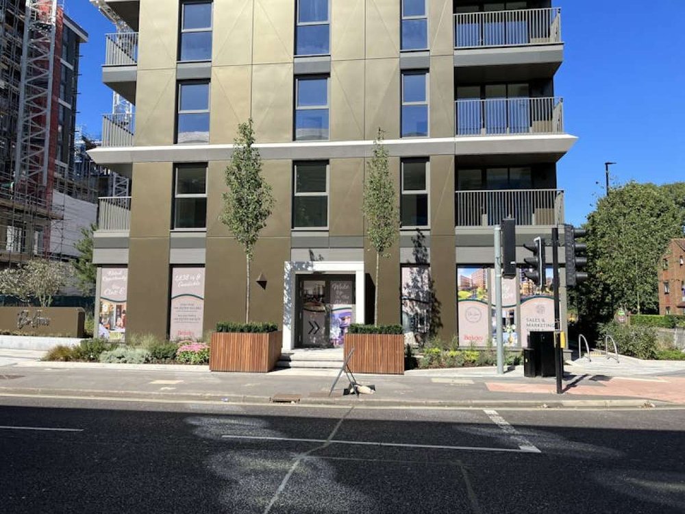 Office in Staines-upon-Thames - photo 3