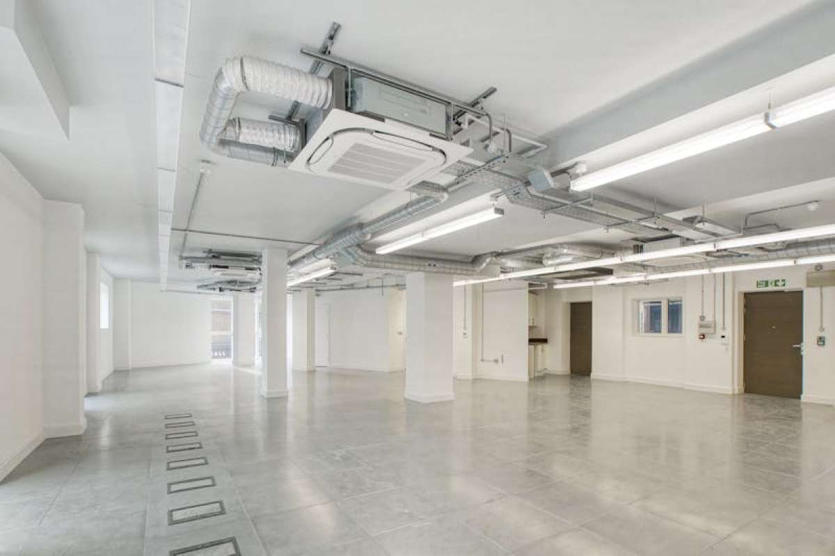 Office in London - photo 3