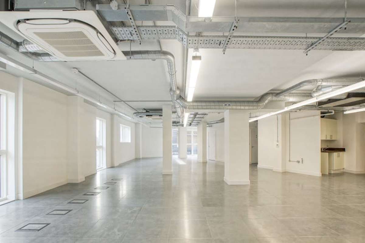 Office in London - photo 4