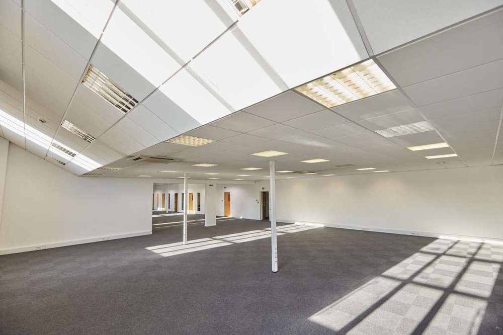 Office in Lincoln - photo 3