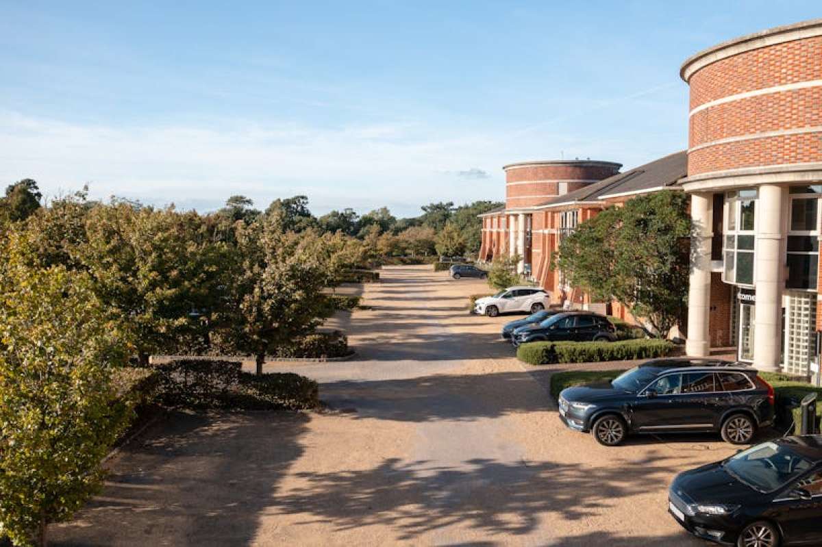 Office in Fareham - photo 2