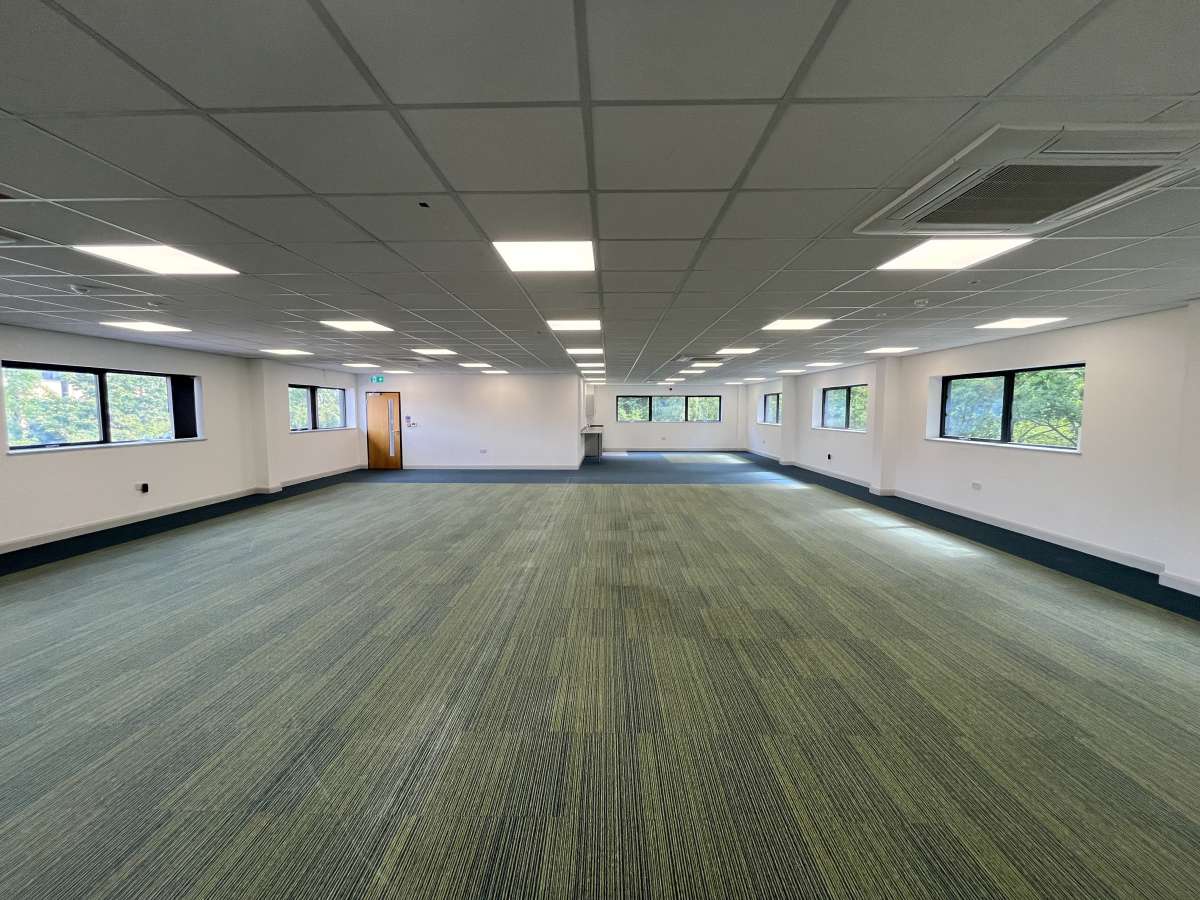 Office in Ashby de la Zouch - photo 2