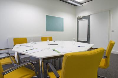 Office in Dartford - photo 4