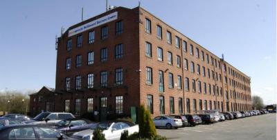 Office in Oldham - photo 4