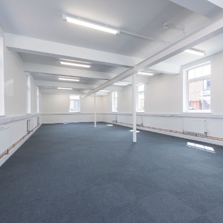 Office in Bordon - photo 2