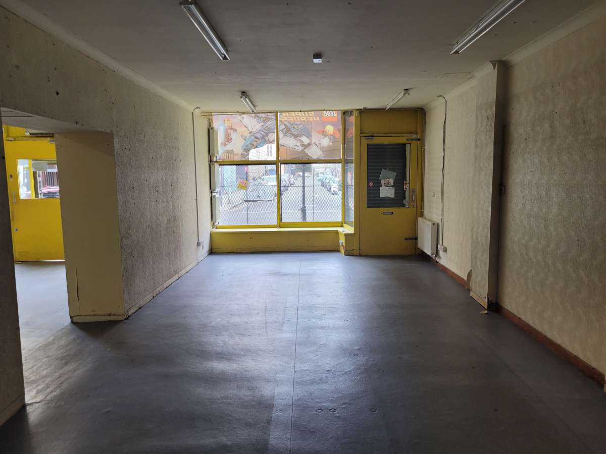 Retail/Shop in Glasgow - photo 4