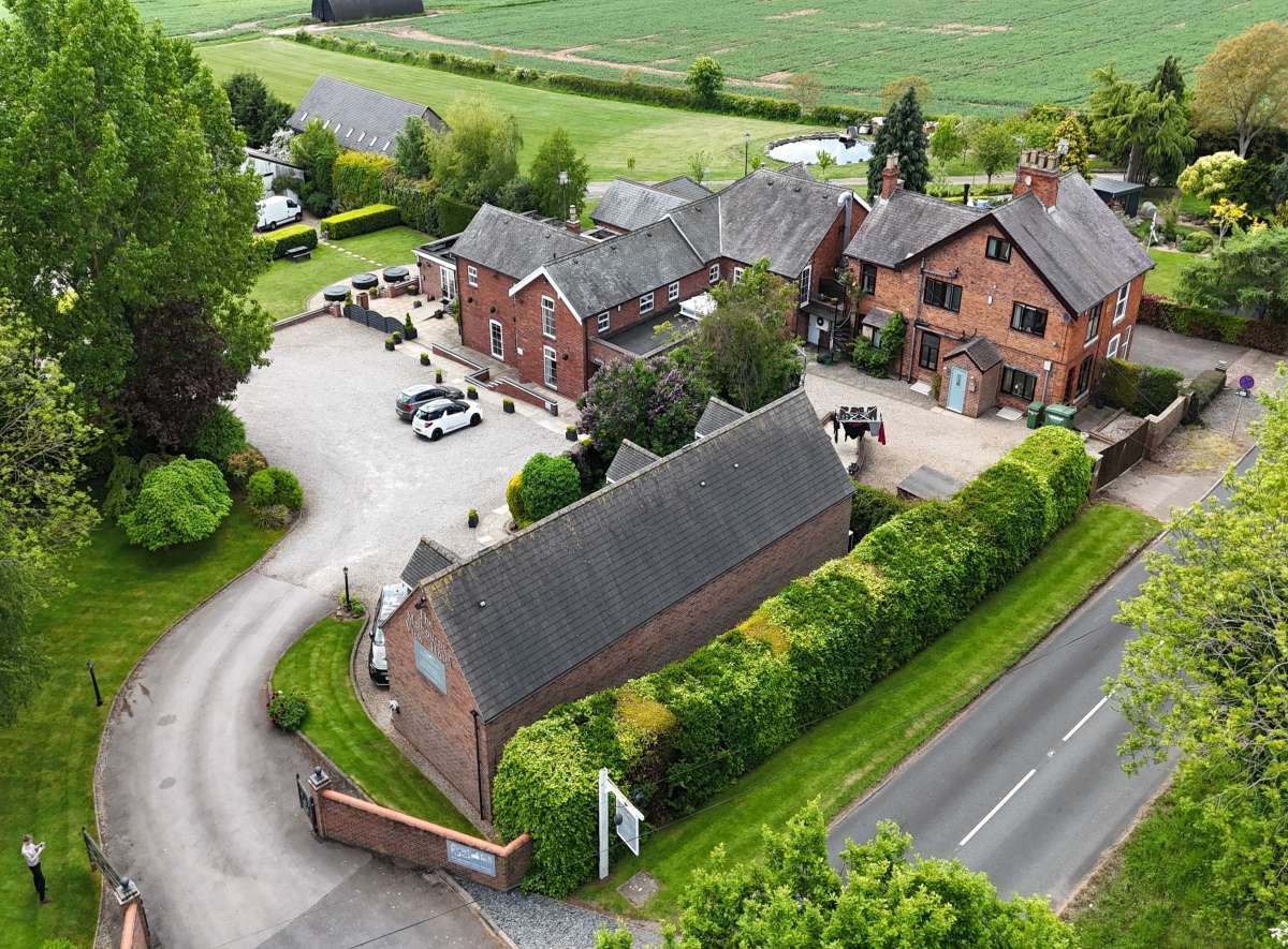 Retail/Shop in Derby - photo 2