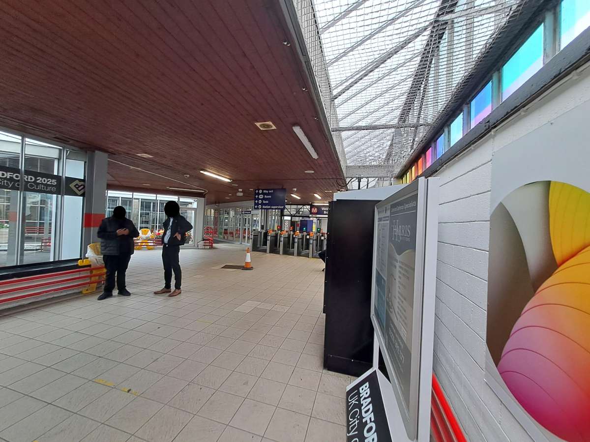 Other in Bradford - photo 3