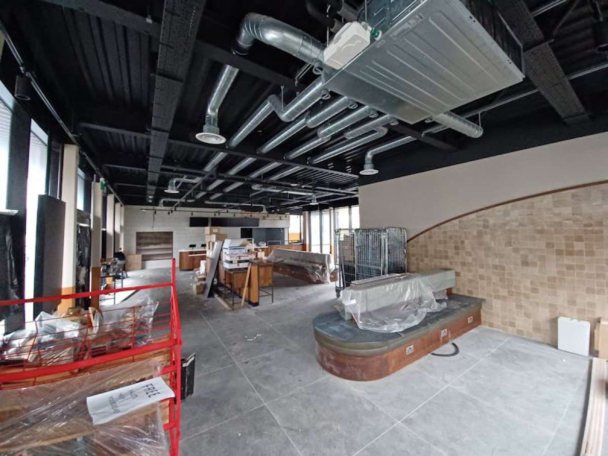 Retail/Shop in Blandford Forum - photo 2