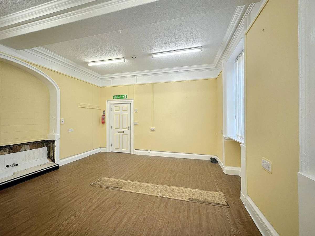 Retail/Shop in Doncaster - photo 3