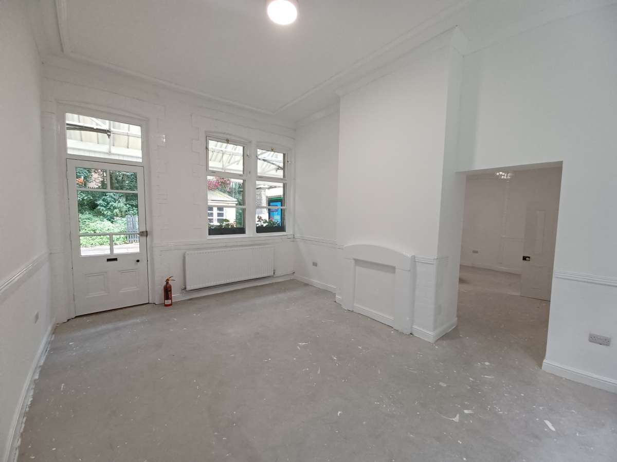 Retail/Shop in Hebden Bridge - photo 4