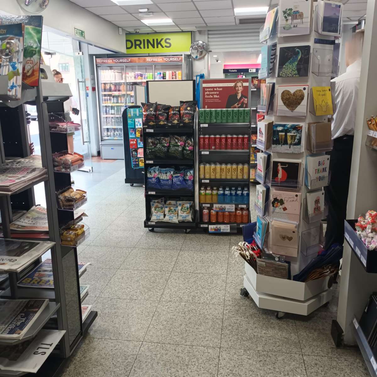 Retail/Shop in Upminster - photo 3