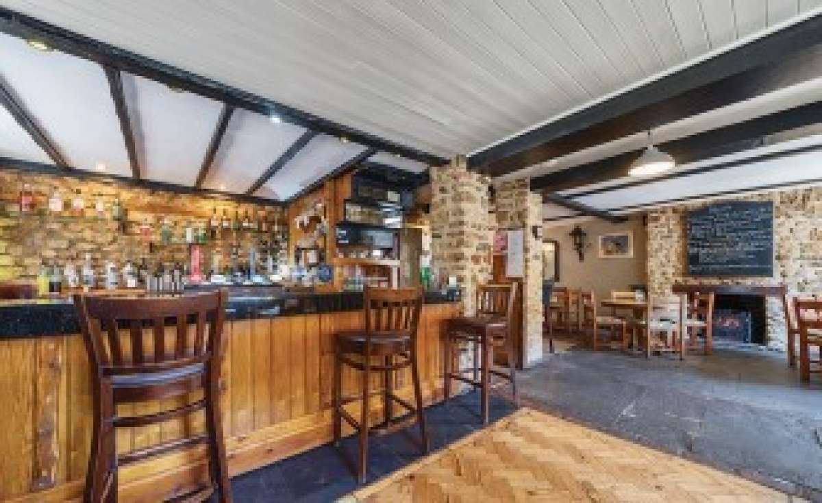 Retail/Shop in Castle Cary - photo 2