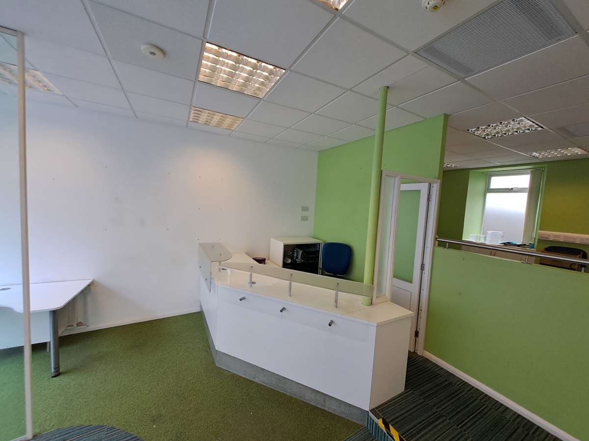 Retail/Shop in St Ives - photo 2