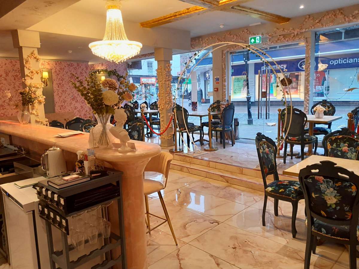 Retail/Shop in Ashford - photo 2