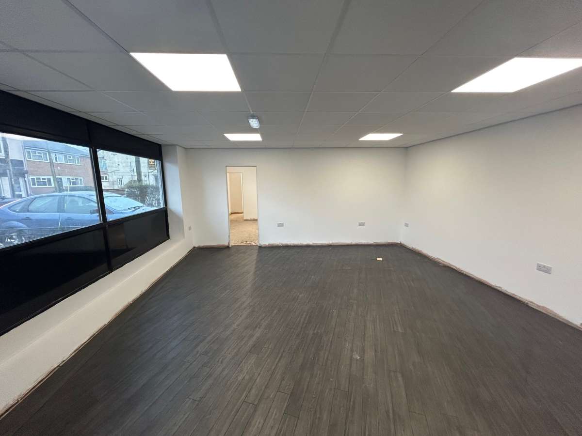 Retail/Shop in Nottingham - photo 3