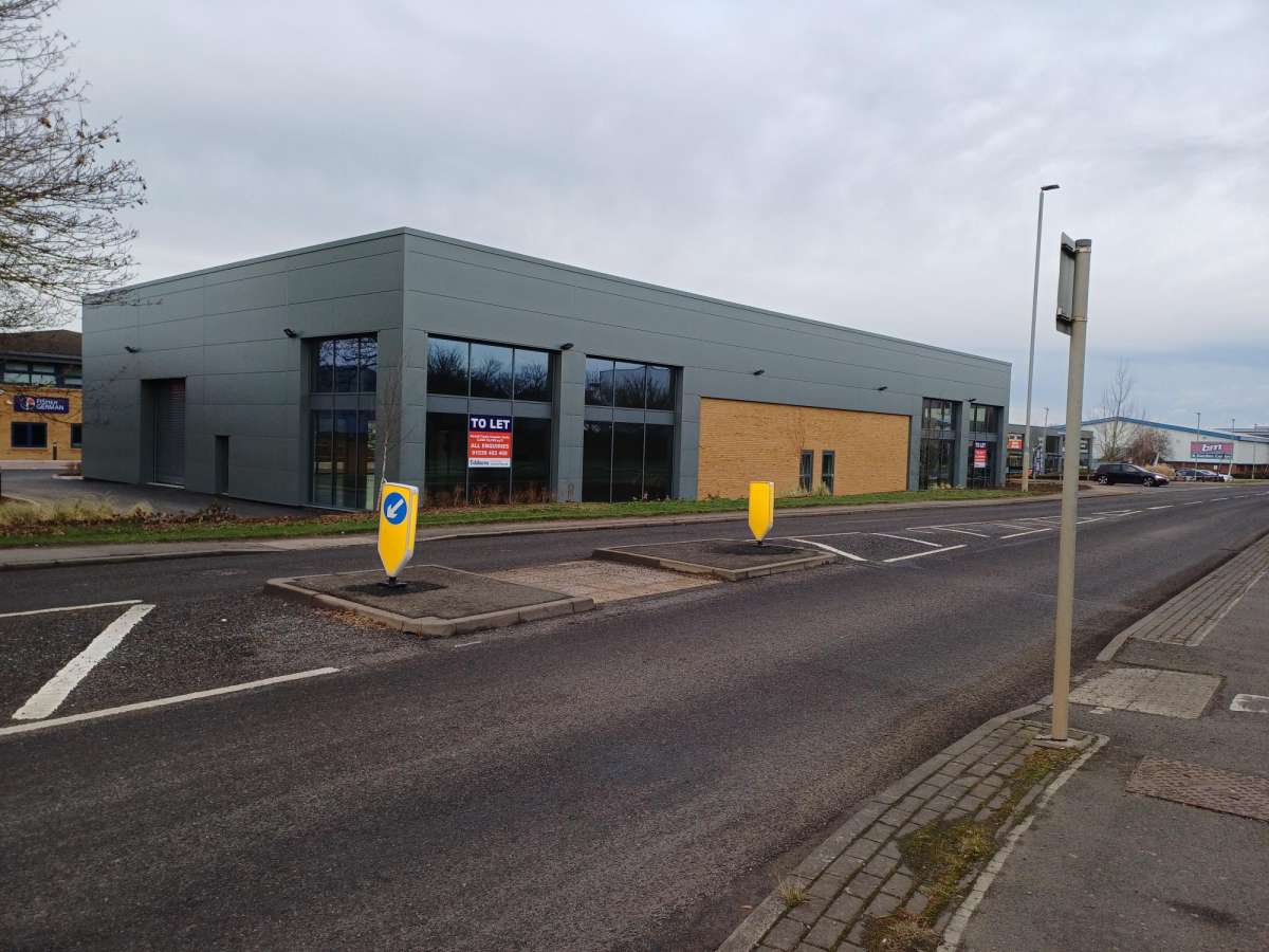 Retail/Shop in Market Harborough - photo 4