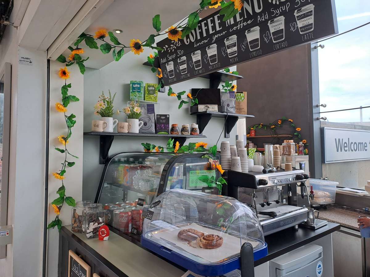 Retail/Shop in Rotherham - photo 2