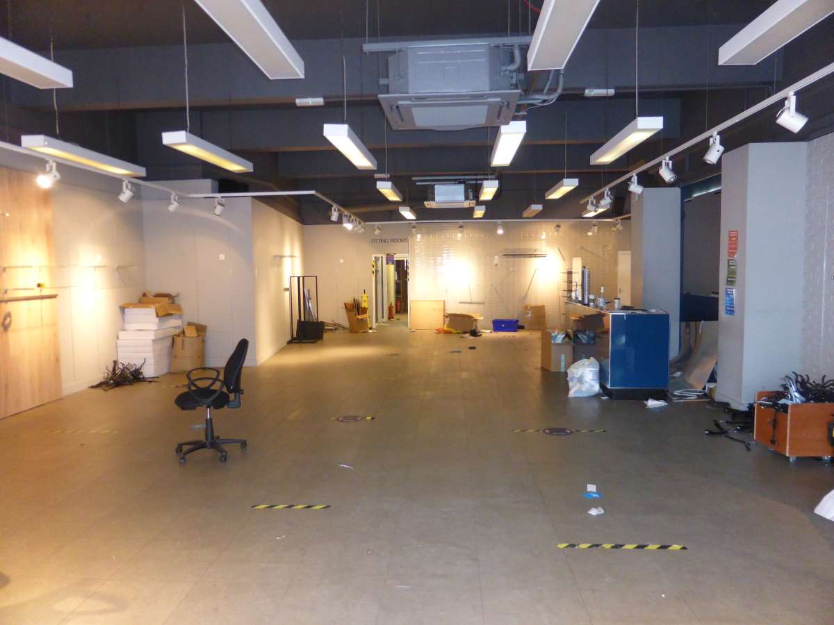 Retail/Shop in Sittingbourne - photo 2