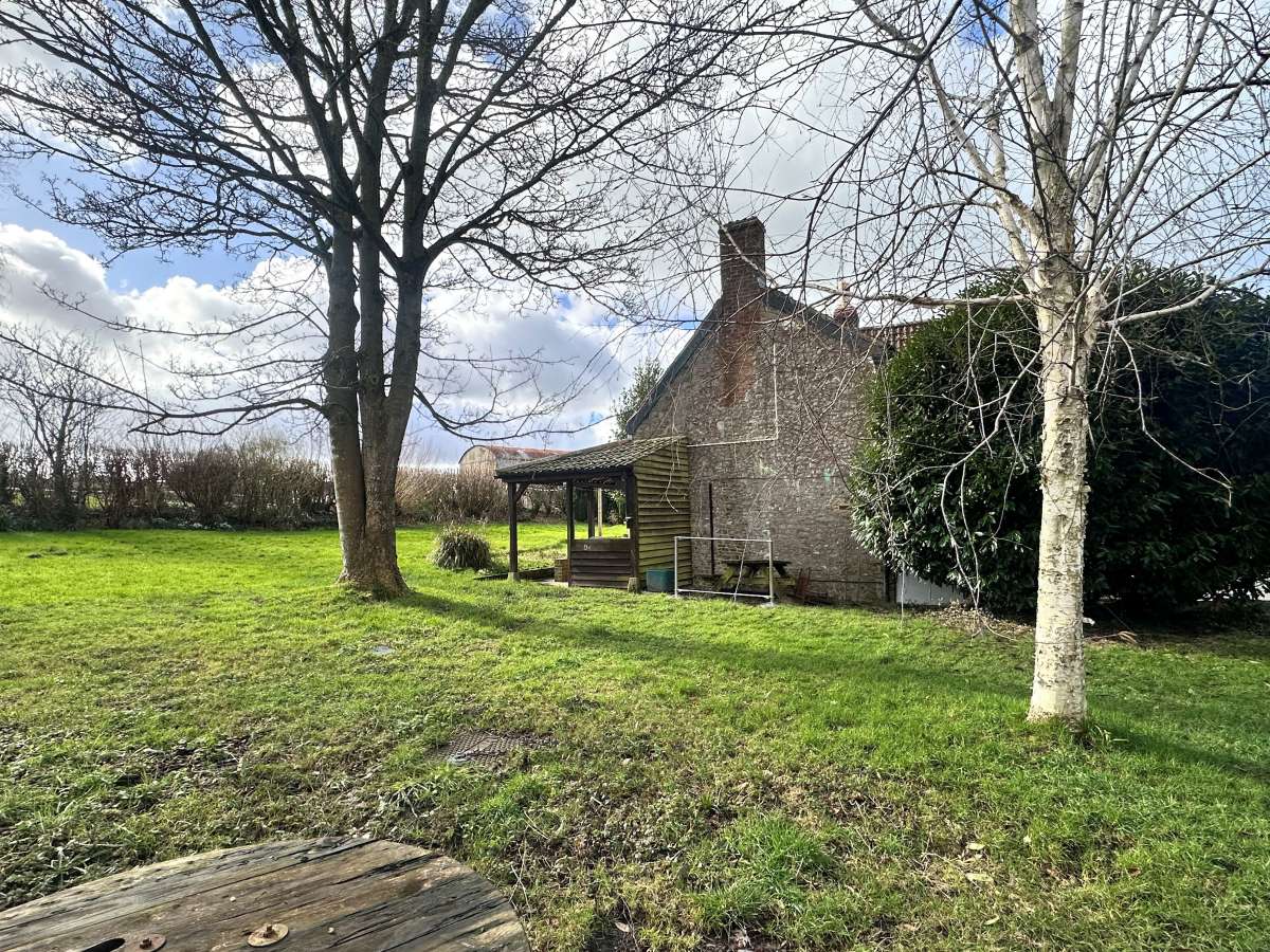 Retail/Shop in Warminster - photo 2