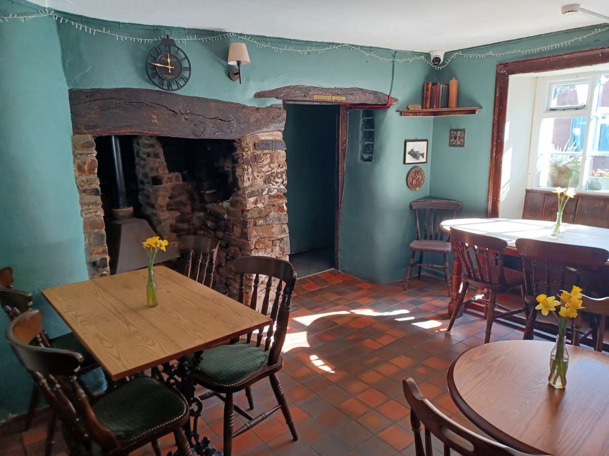 Retail/Shop in Exeter - photo 3