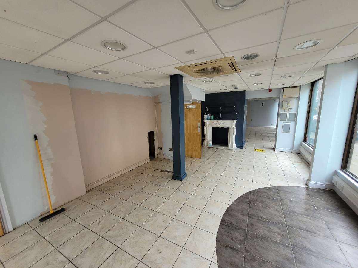 Retail/Shop in St Ives (Cambs) - photo 4