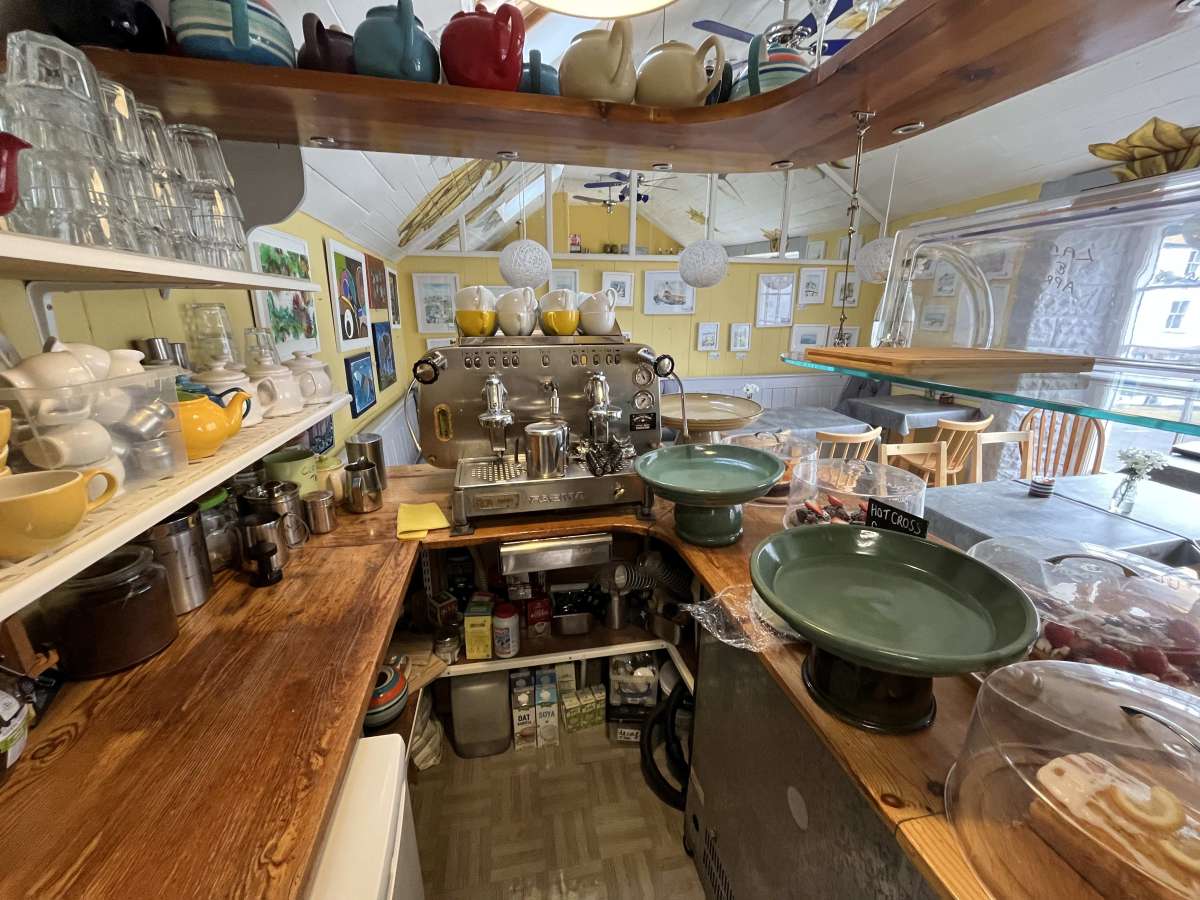 Retail/Shop in St. Ives - photo 4