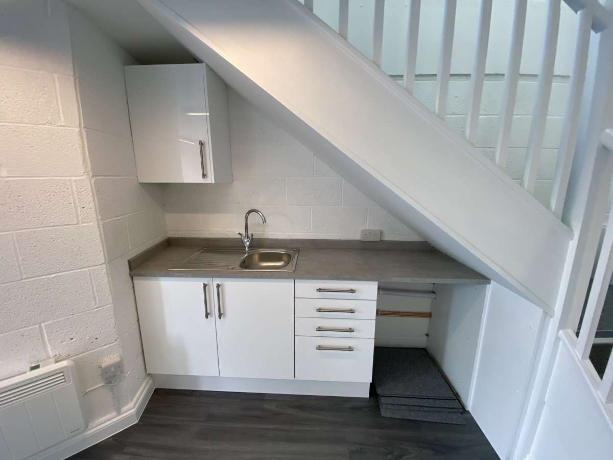 Retail/Shop in Bath - photo 4