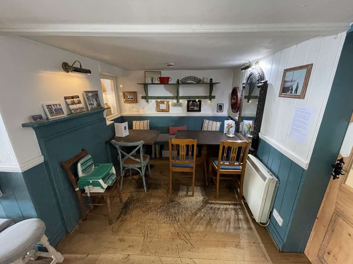 Retail/Shop in Torpoint - photo 4