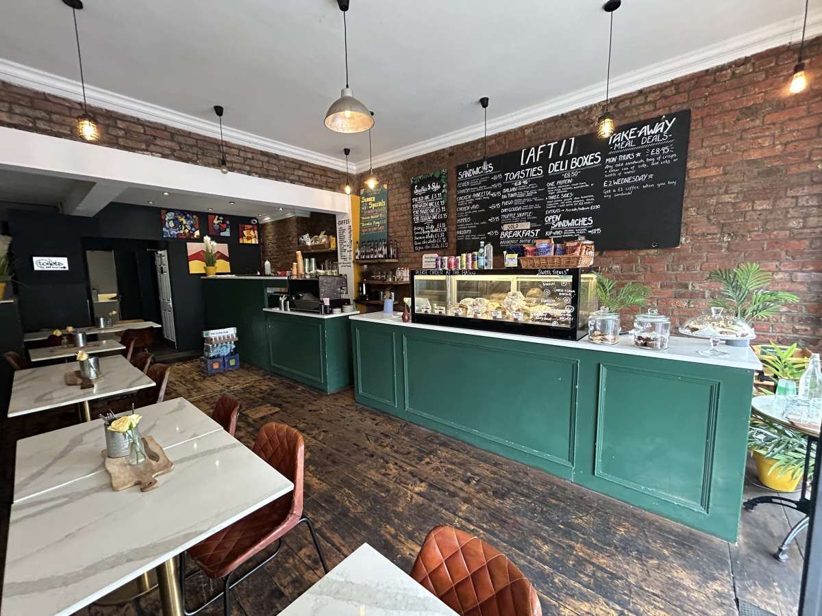 Retail/Shop in Manchester - photo 2