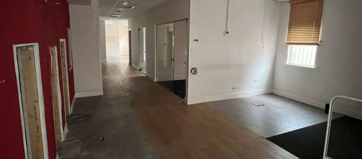 Retail/Shop in Nottingham - photo 2