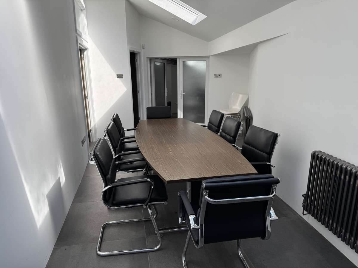 Retail/Shop in Exeter - photo 4