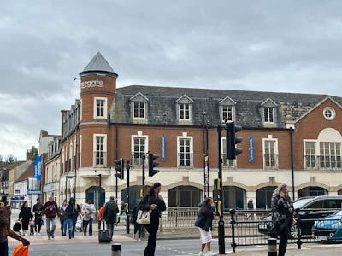 Retail/Shop in Peterborough - photo 4