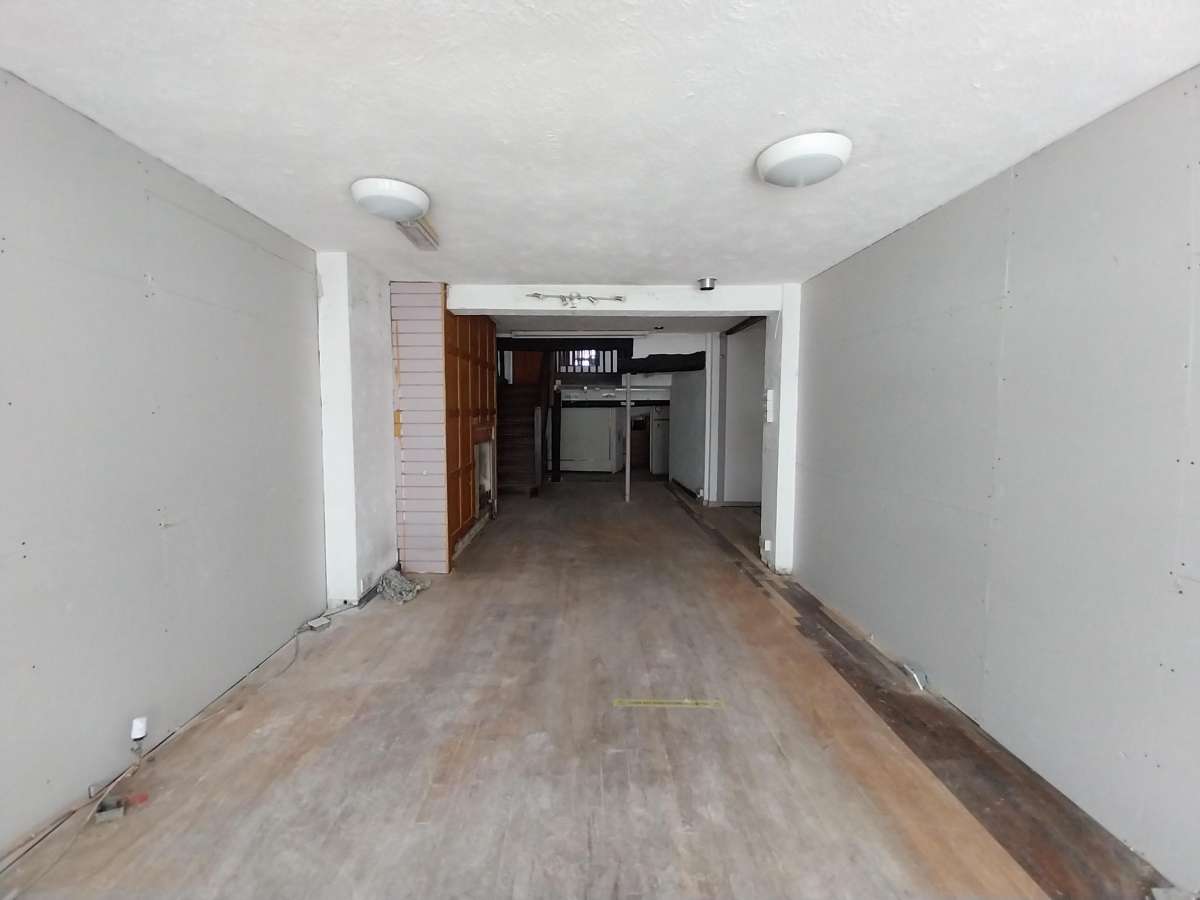 Retail/Shop in Lewes - photo 3