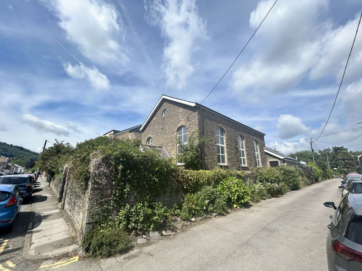 Retail/Shop in Cardiff - photo 3