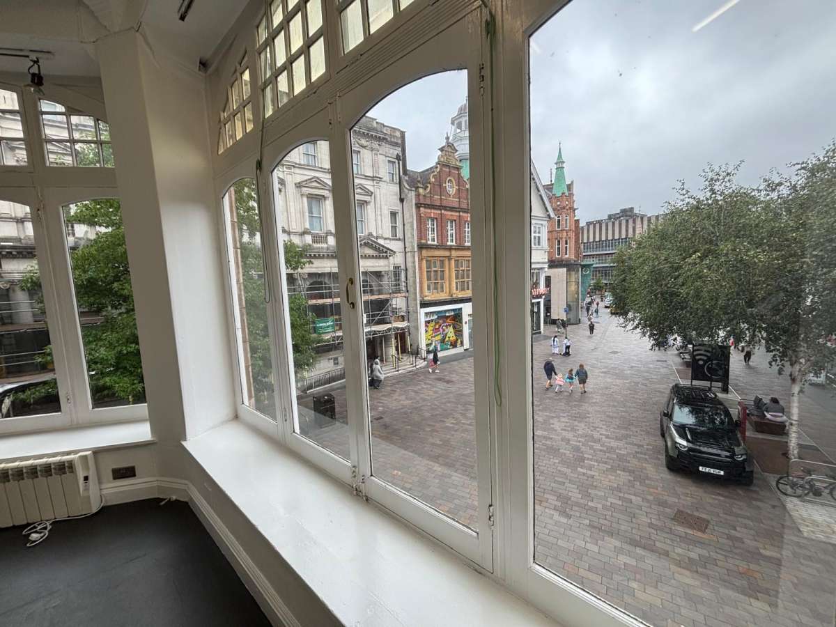 Retail/Shop in Leicester - photo 4