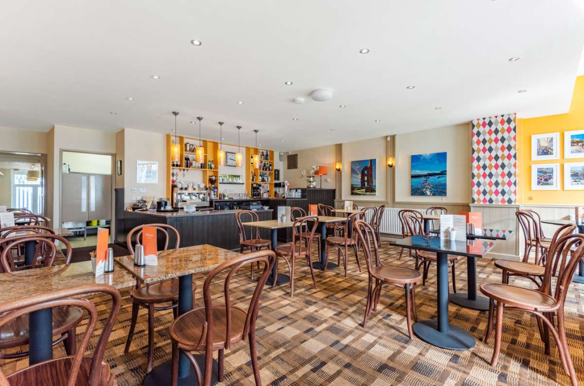 Retail/Shop in Penzance - photo 4