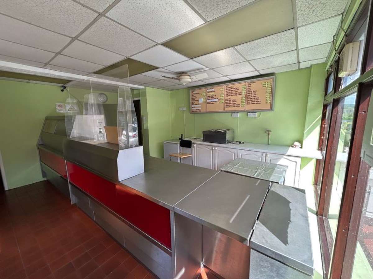 Retail/Shop in Congleton - photo 2