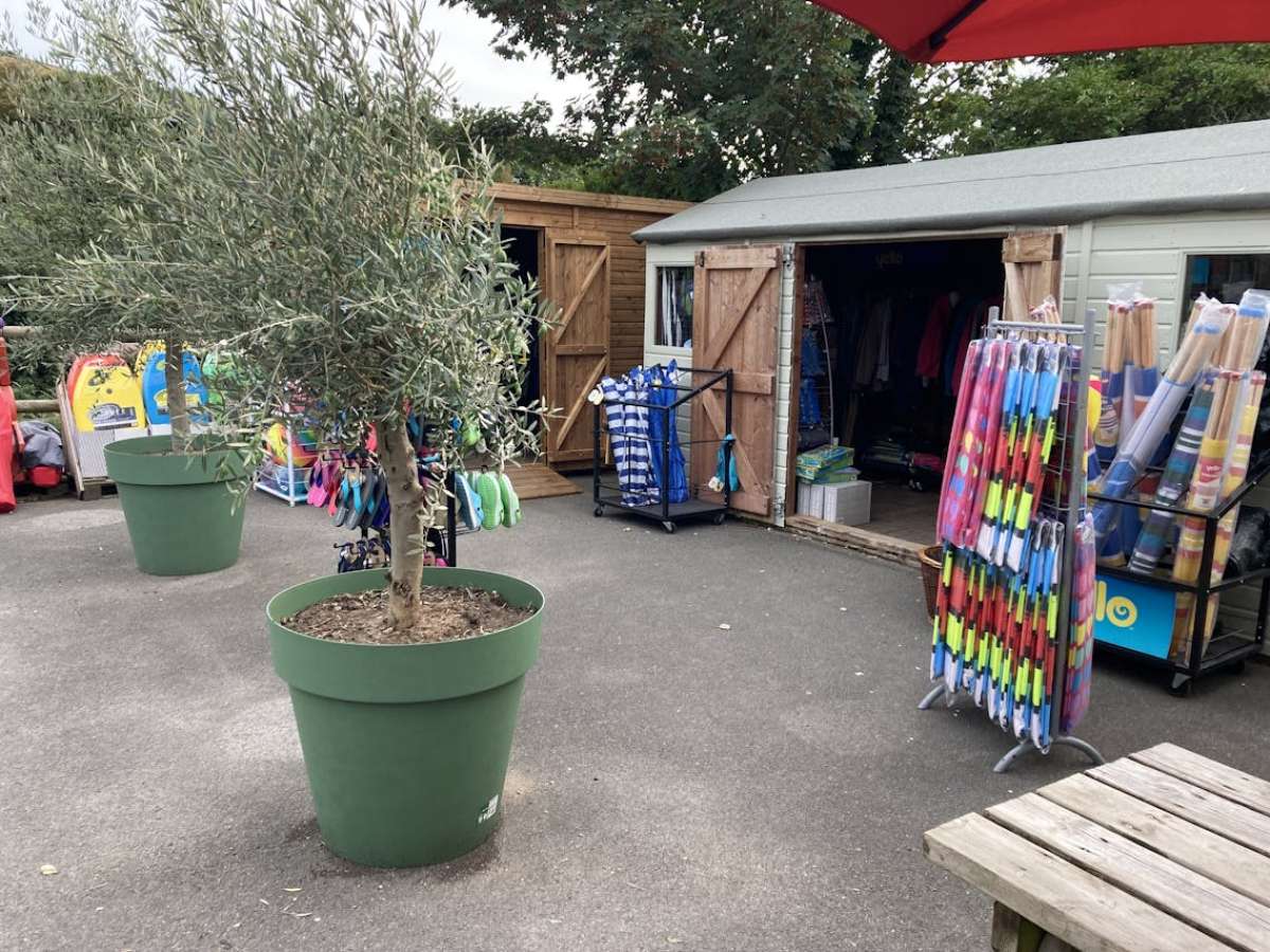 Retail/Shop in West Lulworth - photo 4