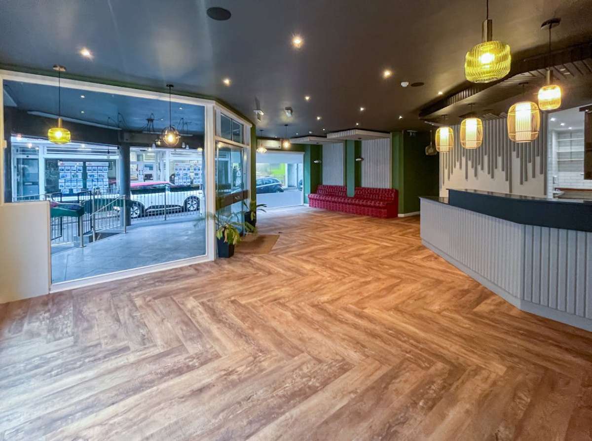 Retail/Shop in Bournemouth - photo 3