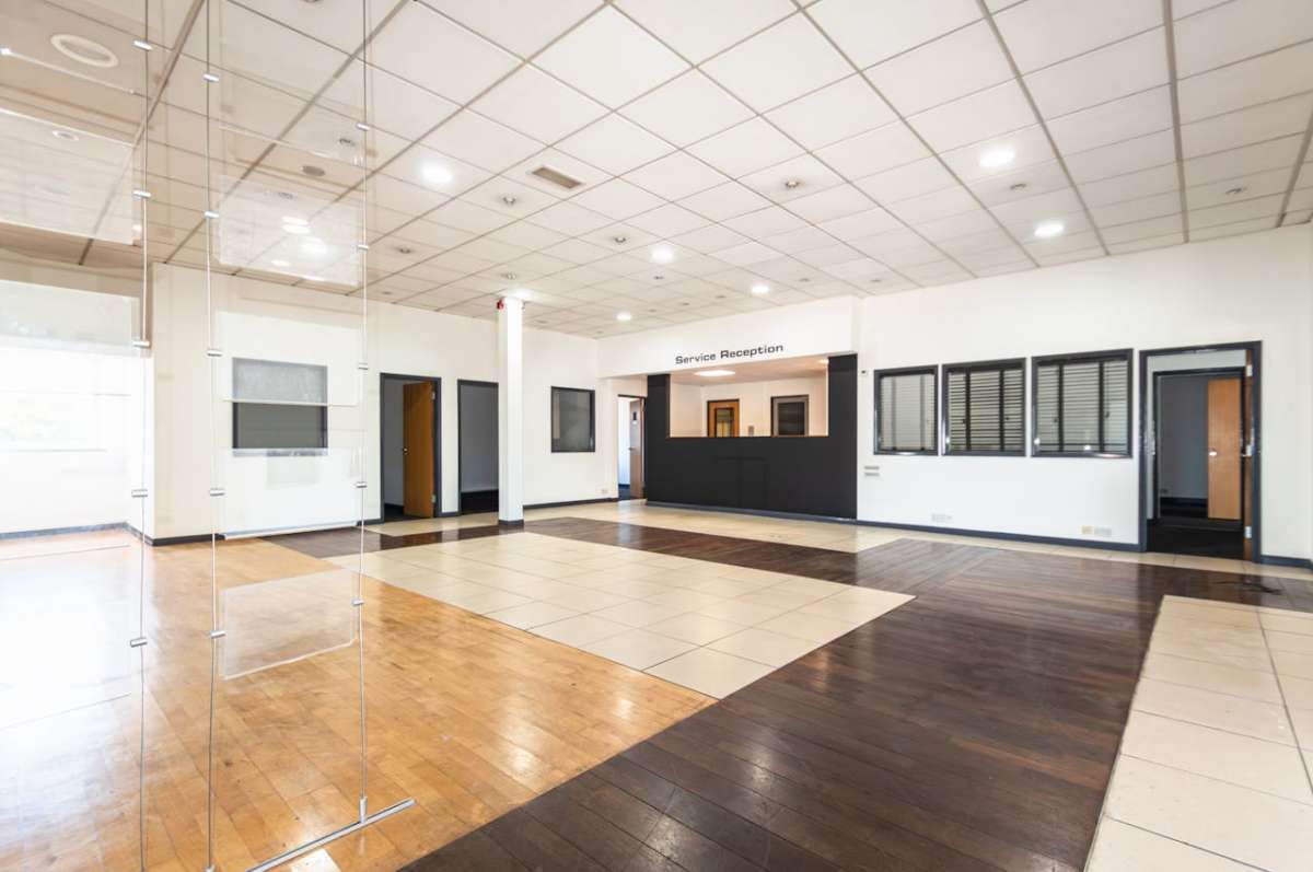 Retail/Shop in Blandford Forum - photo 4