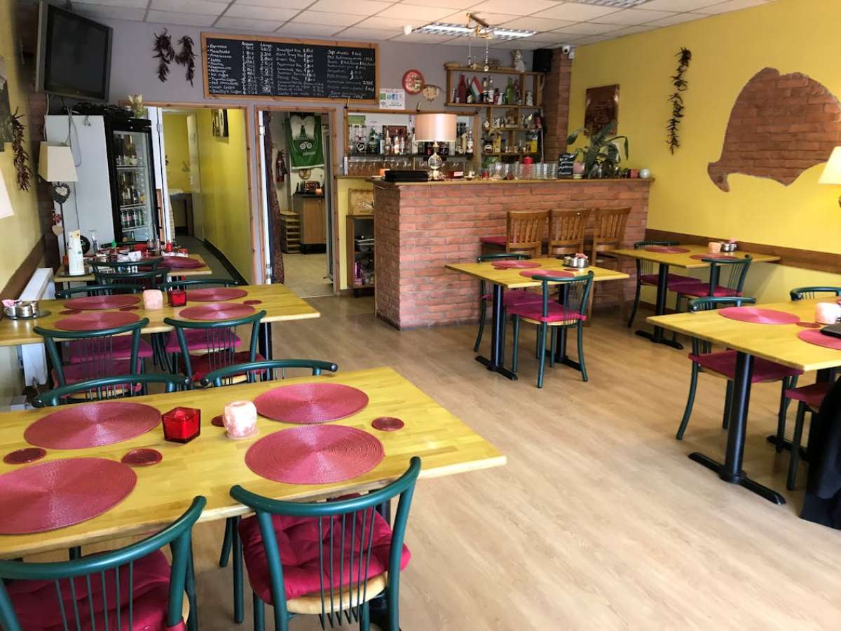 Retail/Shop in Bournemouth - photo 3