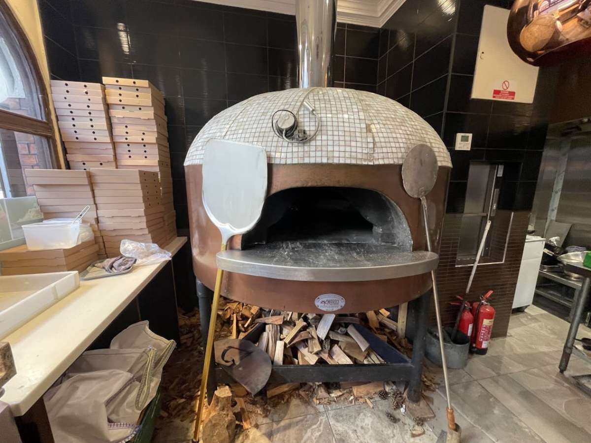 Retail/Shop in Bournemouth - photo 3