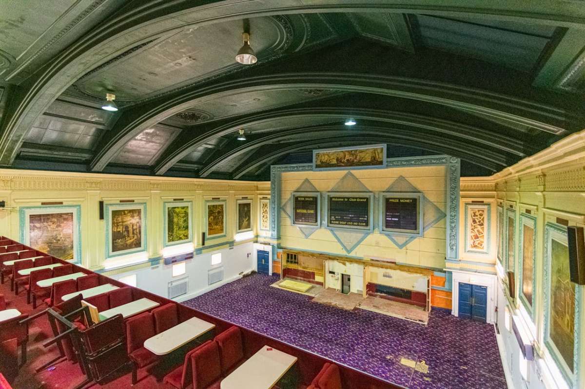 Retail/Shop in Bournemouth - photo 3