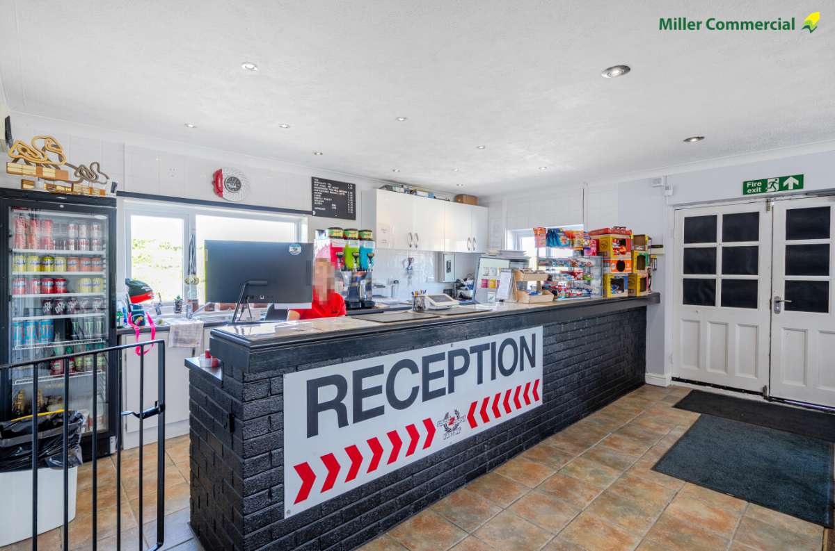 Retail/Shop in Hayle - photo 3