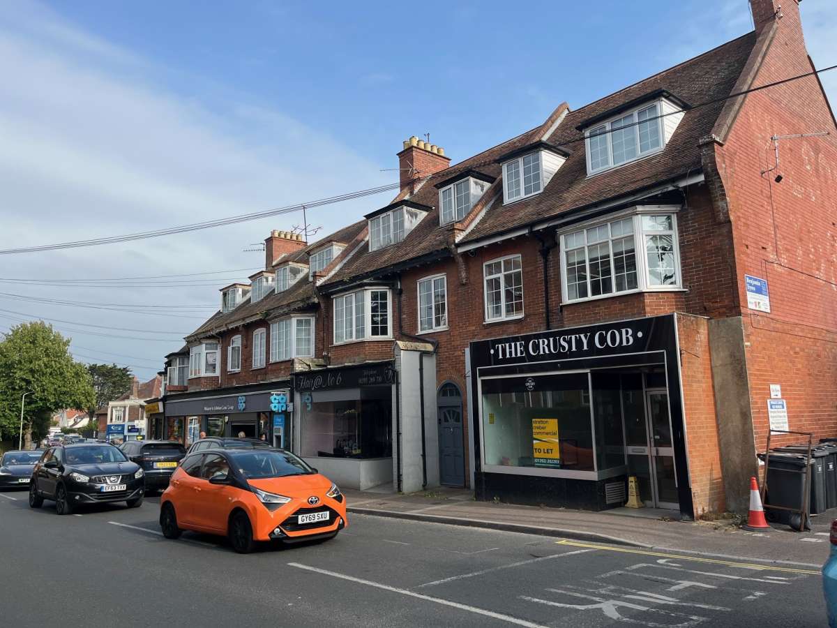 Retail/Shop in Exmouth - photo 2